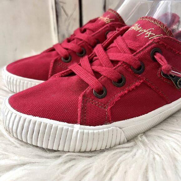 Blowfish Malibu Red Canvas Fruit Sneakers Slip on Boho Comfort - Womens Size 8 - Picture 2 of 8